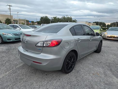 Used 2013 MAZDA MAZDA3 i Sport image 7