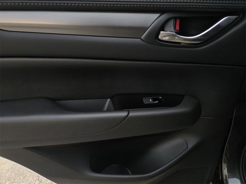 New 2025 MAZDA CX-5 AWD 2.5 S w/ Select Package image 8