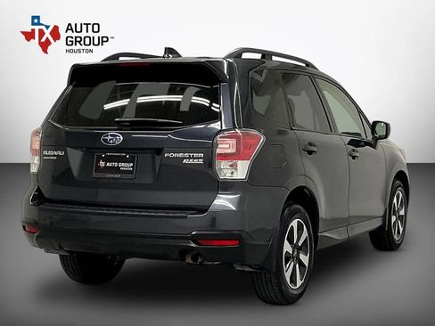 Used 2017 Subaru Forester 2.5i Premium AWD/4WD image 5