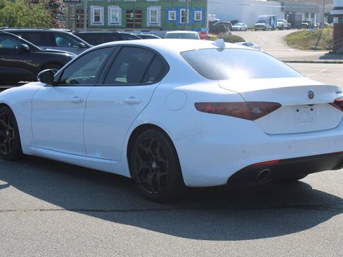 Used 2021 Alfa Romeo Giulia Sprint w/ Nero Edizione RWD image 3