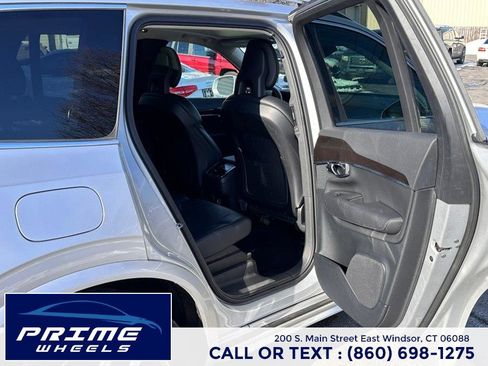 Used 2016 Volvo XC90 T6 Momentum w/ Momentum Plus Package image 15