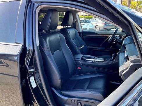 Certified 2022 Lexus RX 450hL AWD w/ Premium Package image 8