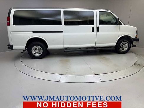 Used 2021 Chevrolet Express 3500 LT w/ LT Preferred Equipment Group image 6