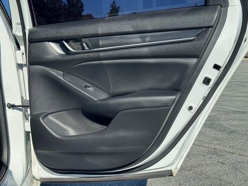 Used 2022 Honda Accord Sport image 21
