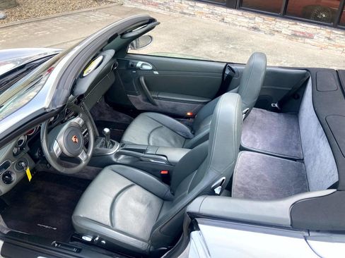 Used 2006 Porsche 911 Carrera S RWD image 14