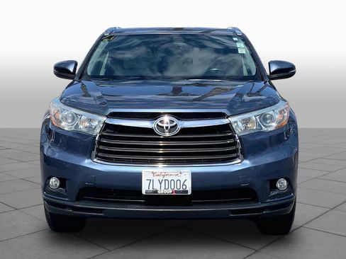 Used 2015 Toyota Highlander XLE FWD image 3
