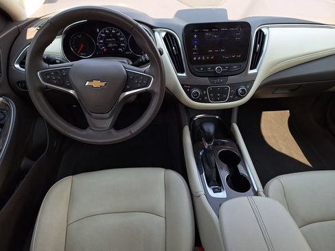 Used 2024 Chevrolet Malibu LT FWD image 14