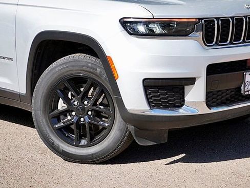 Certified 2023 Jeep Grand Cherokee L Laredo RWD image 4