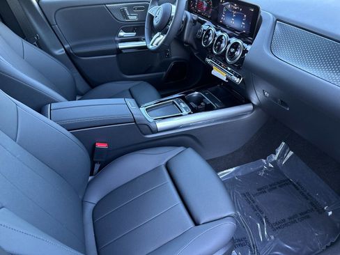 New 2026 Mercedes-Benz GLA 250 image 18