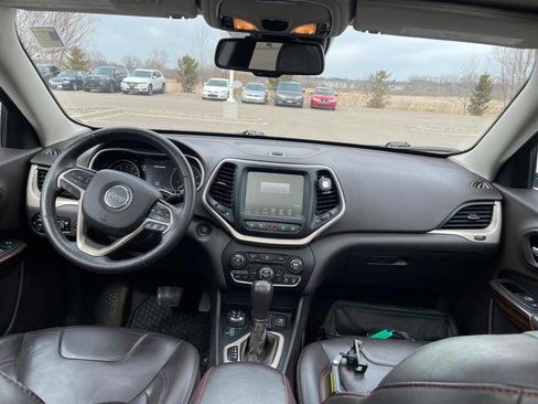 Used 2014 Jeep Cherokee Trailhawk w/ Technology Group image 29