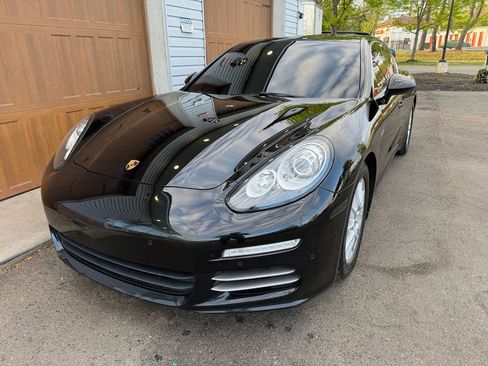 Used 2016 Porsche Panamera 4S image 6