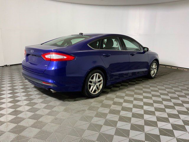 Used 2015 Ford Fusion SE FWD image 5