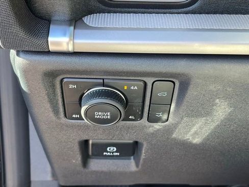 New 2026 Ford Expedition Active image 30