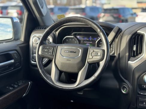 Used 2022 GMC Sierra 1500 Denali w/ Denali Premium Package image 13