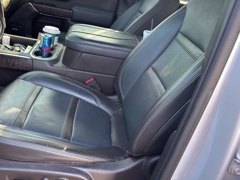 Used 2023 GMC Sierra 2500 Denali image 11