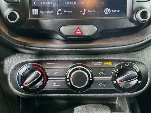 Used 2024 Kia Soul LX w/ Option Group 015 FWD image 23