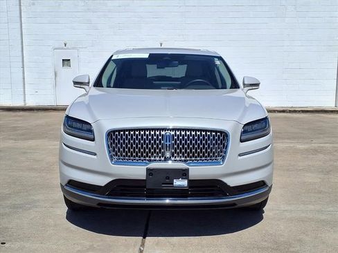 Certified 2023 Lincoln Nautilus Reserve w/ Luxury Package image 15