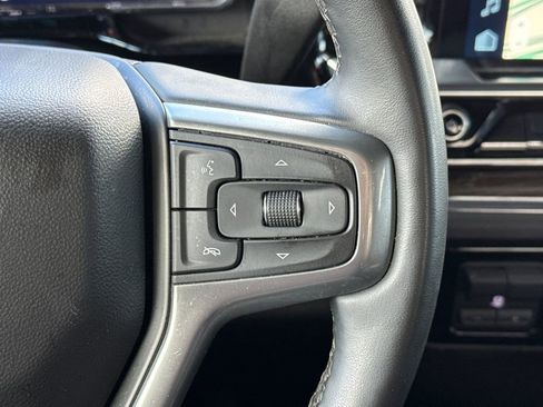 Used 2025 Chevrolet Silverado 1500 LT RWD image 34