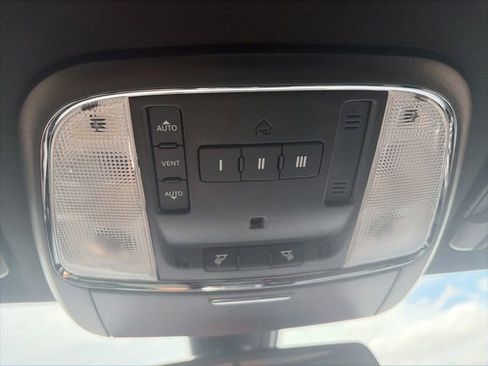 Used 2022 Dodge Charger GT w/ Plus Group AWD/4WD image 25
