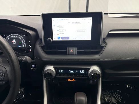 Used 2023 Toyota RAV4 XLE FWD image 28