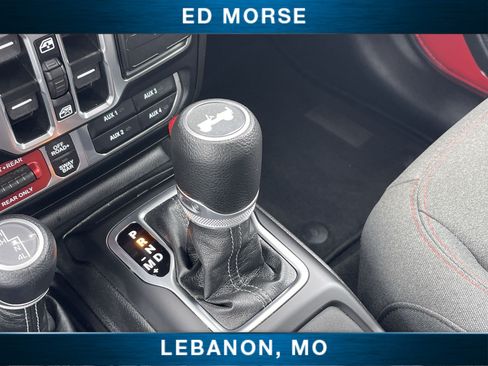 Used 2025 Jeep Wrangler Unlimited Rubicon AWD/4WD image 15