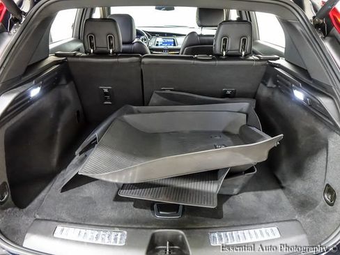 Used 2021 Cadillac XT4 Premium Luxury w/ Cold Weather Package FWD image 20