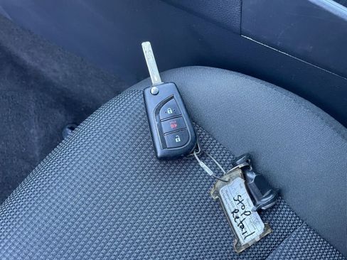 Used 2025 Toyota RAV4 LE image 22