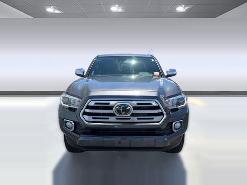 Used 2019 Toyota Tacoma Limited RWD image 6