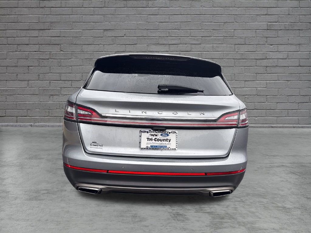 Used 2022 Lincoln Nautilus Reserve AWD/4WD image 6
