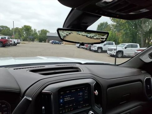 Used 2021 GMC Sierra 3500 Denali w/ Denali Ultimate Package AWD/4WD image 16