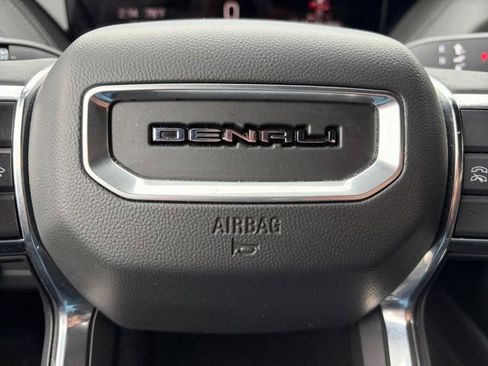 Certified 2025 GMC Yukon XL Denali AWD/4WD image 7