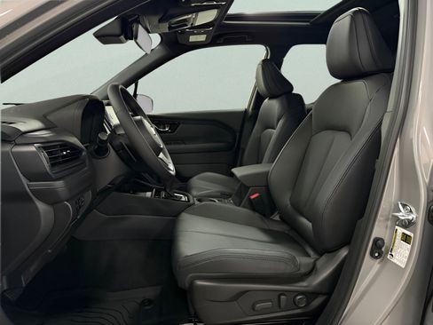 New 2025 Subaru Forester Limited image 17