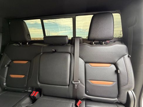 Used 2024 GMC Sierra 3500 AT4 w/ AT4 Premium Plus Package AWD/4WD image 6