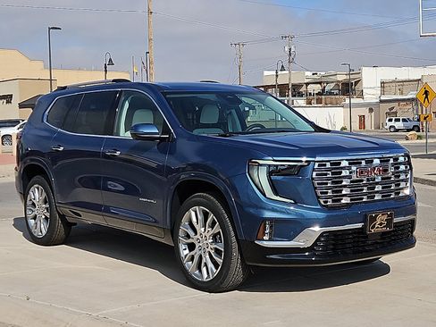 New 2026 GMC Acadia Denali w/ Super Cruise Package image 6