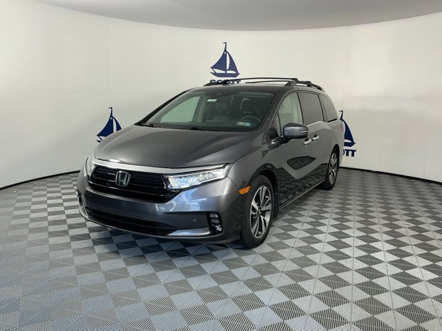 Used 2021 Honda Odyssey Touring image 3