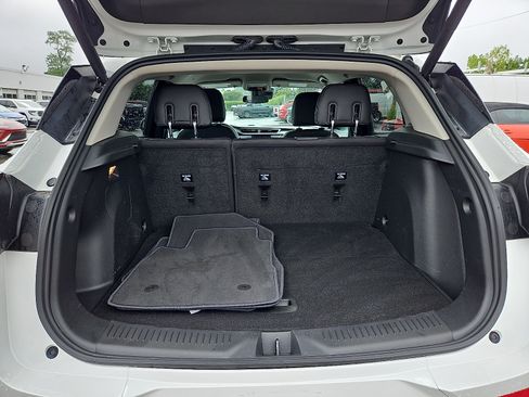 Used 2023 Buick Encore GX Select w/ Sport Touring Package FWD image 29