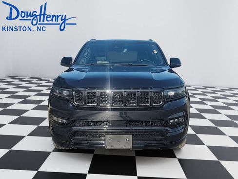 Used 2024 Jeep Grand Wagoneer L Series II w/ Quick Order Packagew 28T AWD/4WD image 8