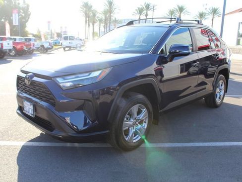 Certified 2025 Toyota RAV4 XLE w/ Convenience Package FWD image 5