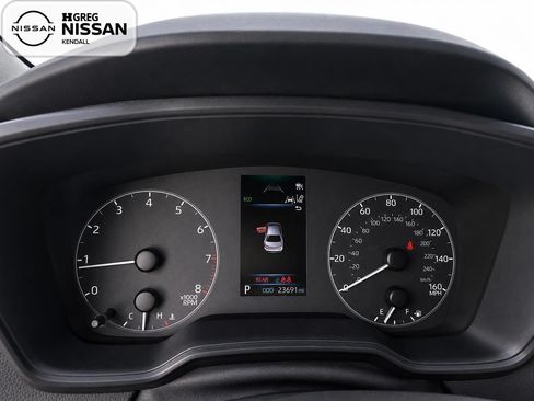 Used 2023 Toyota Corolla SE FWD image 8