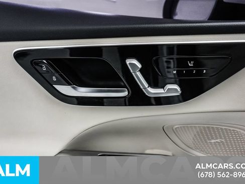 Used 2023 Mercedes-Benz C 300 Sedan w/ Exclusive Trim Package image 42
