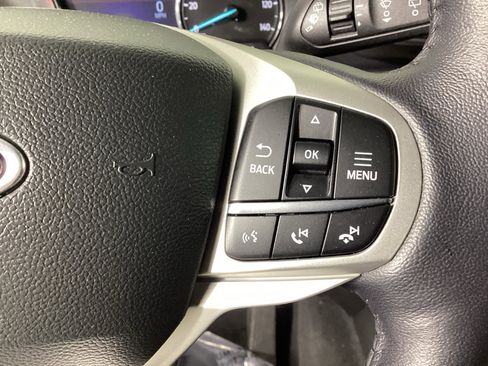 Used 2023 Ford Explorer XLT w/ Equipment Group 202A AWD/4WD image 28