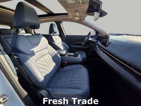 Used 2023 Nissan Ariya image 11