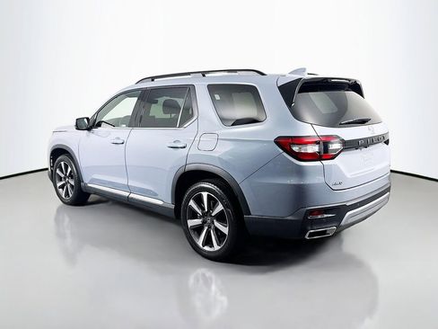 Certified 2023 Honda Pilot Touring image 5