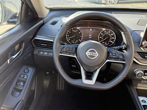Used 2019 Nissan Altima 2.5 Platinum AWD/4WD image 11
