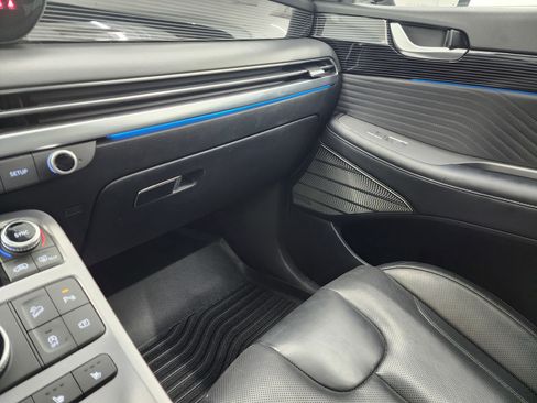 Used 2024 Hyundai Palisade Calligraphy image 15