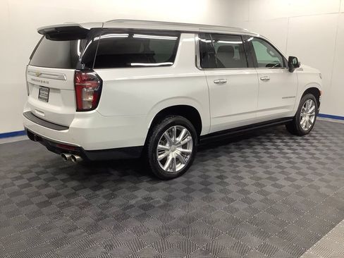 Used 2021 Chevrolet Suburban High Country image 26
