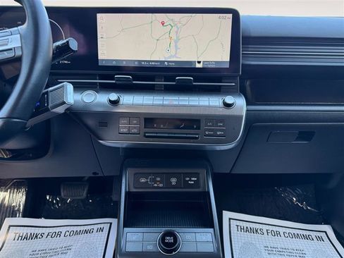 Used 2024 Hyundai Kona SEL image 13