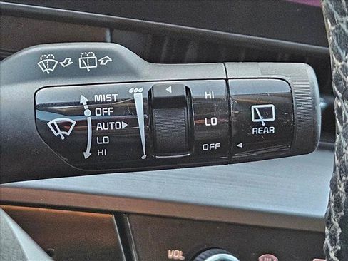 Used 2024 Kia Sportage EX FWD image 25