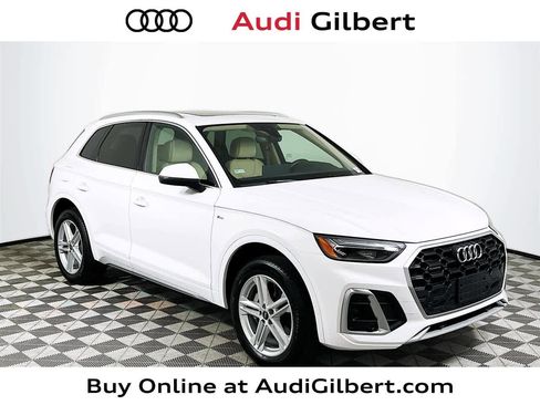 Used 2024 Audi Q5 e Premium w/ Convenience Package image 1