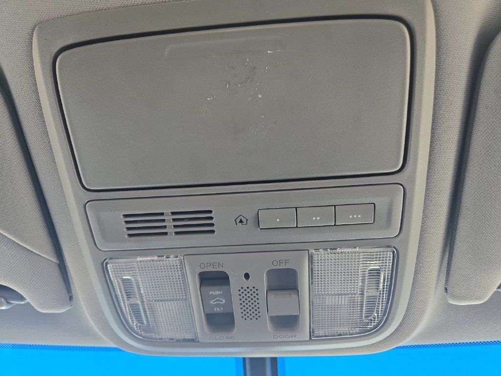 Used 2010 Honda Crosstour EX-L image 33